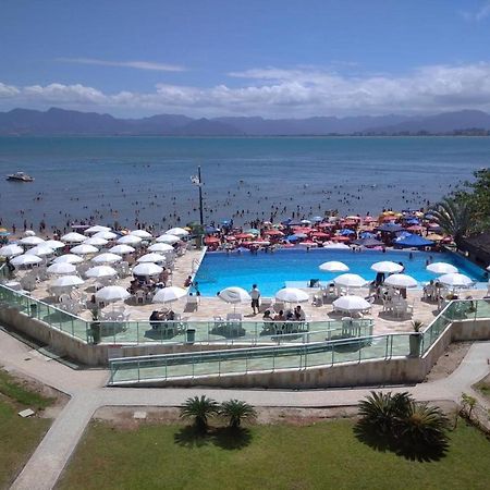 Apartamento Pe Na Areia Frente Para O Mar E Piscina Na Prainha カラグァタトゥバ エクステリア 写真