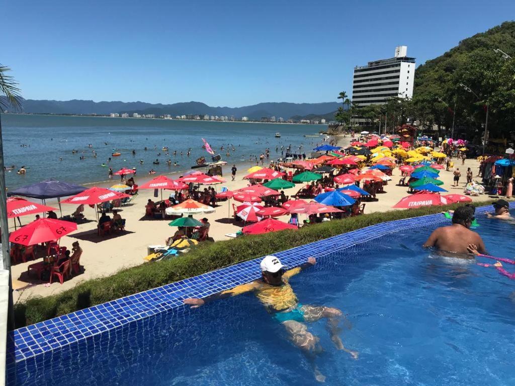 Apartamento Pe Na Areia Frente Para O Mar E Piscina Na Prainha カラグァタトゥバ エクステリア 写真